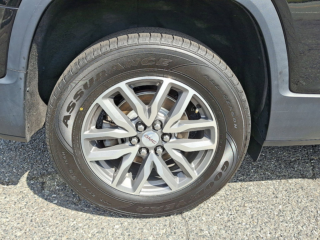 Used 2017 GMC Acadia SLE w/ Driver Alert Package I AWD/4WD image 33