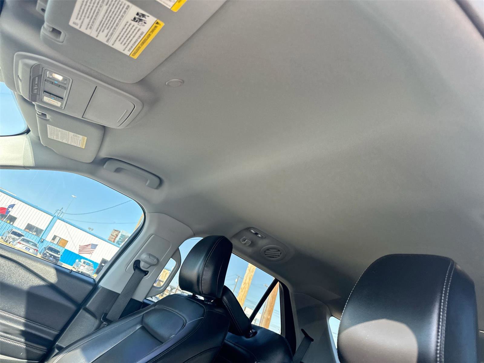 Certified 2021 Ford Explorer XLT w/ Equipment Group 202A image 17