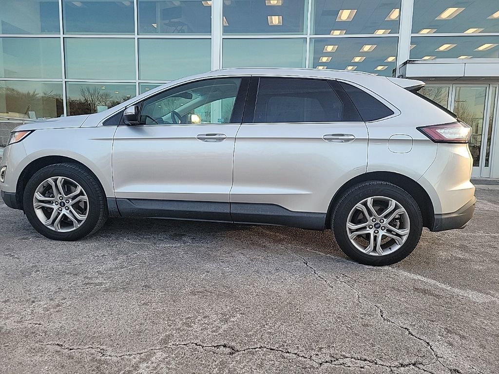 Certified 2018 Ford Edge Titanium w/ Ford Safe & Smart Package image 6