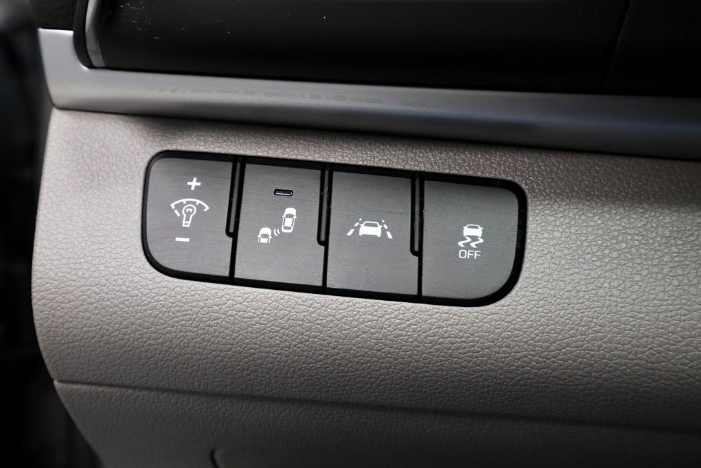 Used 2020 Hyundai Elantra Value Edition image 29