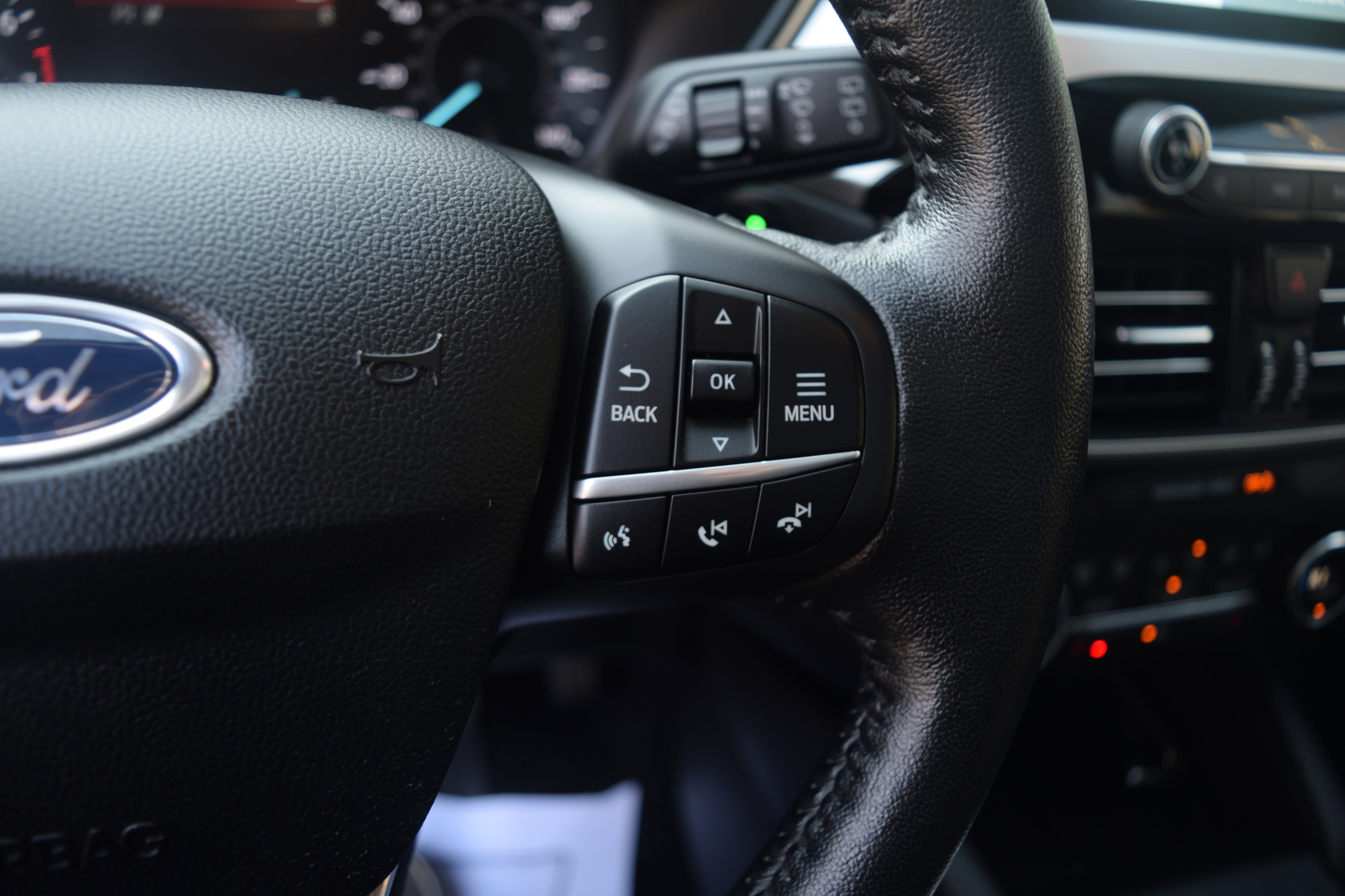 Certified 2020 Ford Escape SEL image 6