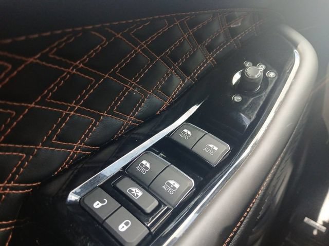 Used 2023 Jeep Grand Cherokee L Summit w/ Advanced Protech Group IV AWD/4WD image 13