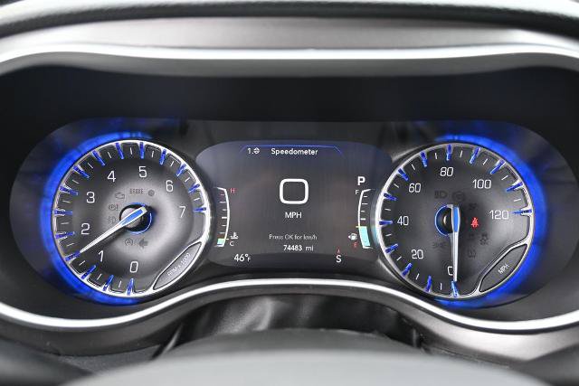 Used 2024 Chrysler Pacifica Touring-L AWD/4WD image 36