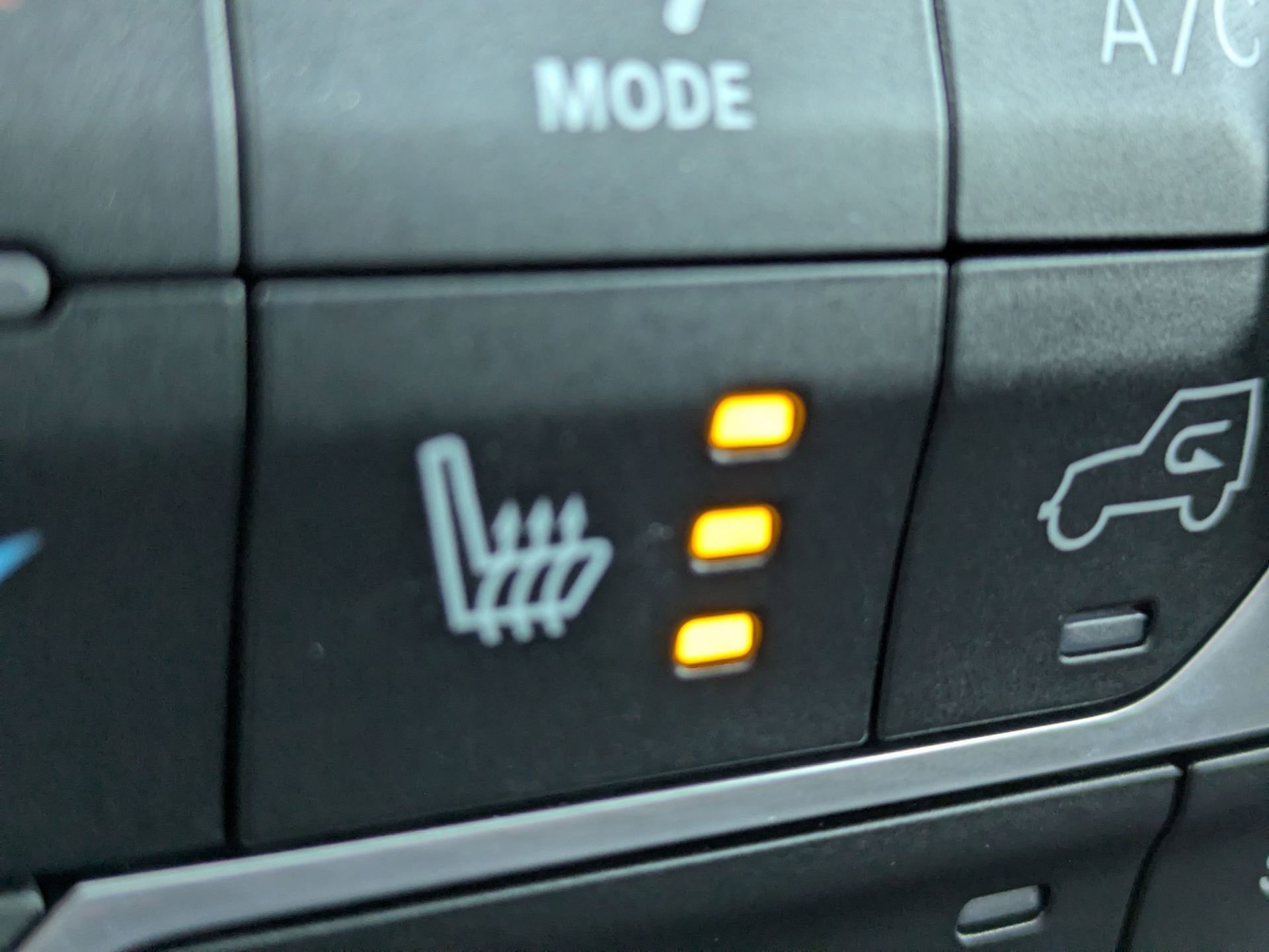 Used 2024 Jeep Gladiator Mojave w/ Convenience Group image 25