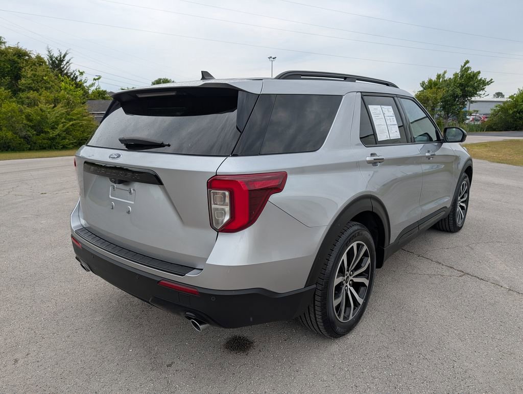 Certified 2022 Ford Explorer ST-Line RWD image 3