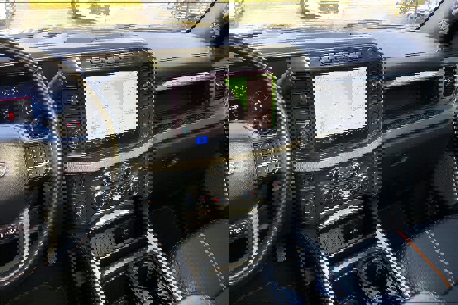 Certified 2024 Ford F350 Platinum w/ FX4 Off-Road Package image 9