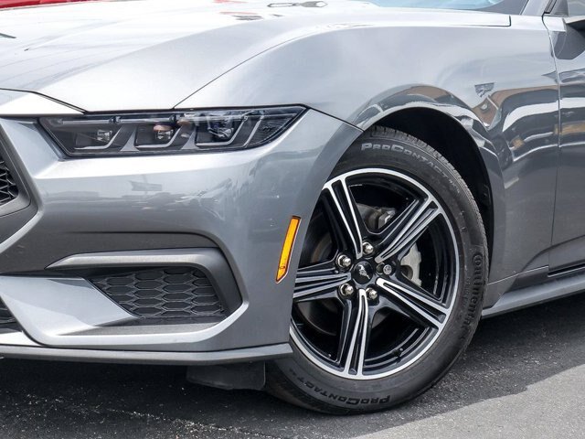 Certified 2025 Ford Mustang Premium RWD image 4