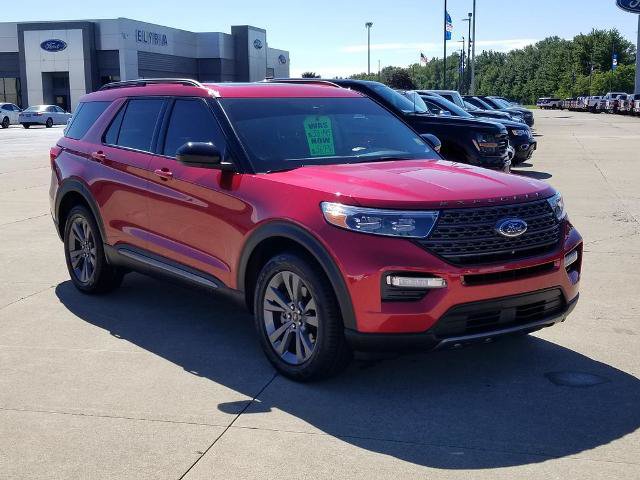 Certified 2024 Ford Explorer XLT w/ Equipment Group 202A AWD/4WD image 9