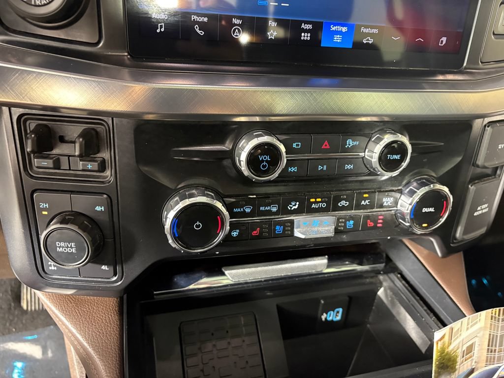 Certified 2025 Ford F350 King Ranch AWD/4WD image 20