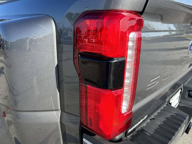 Certified 2025 Ford F350 Lariat w/ Lariat Ultimate Package AWD/4WD image 11