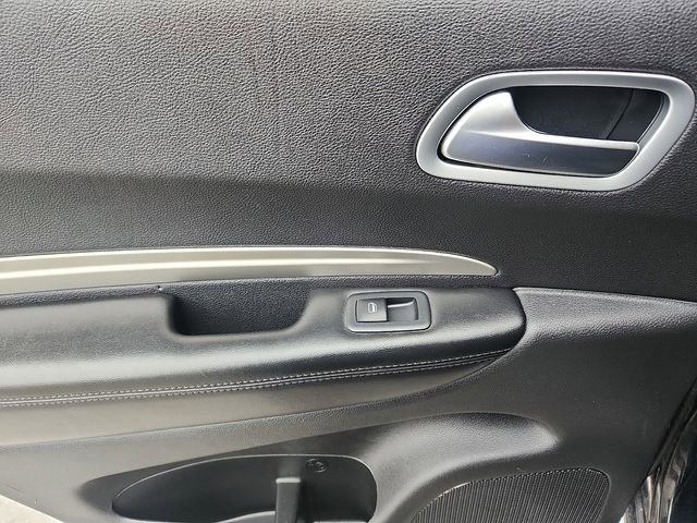 Used 2020 Dodge Durango SXT w/ 3rd Row Seating Group image 26