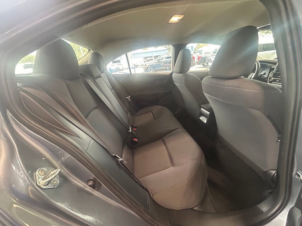 Used 2024 Toyota Corolla LE image 31