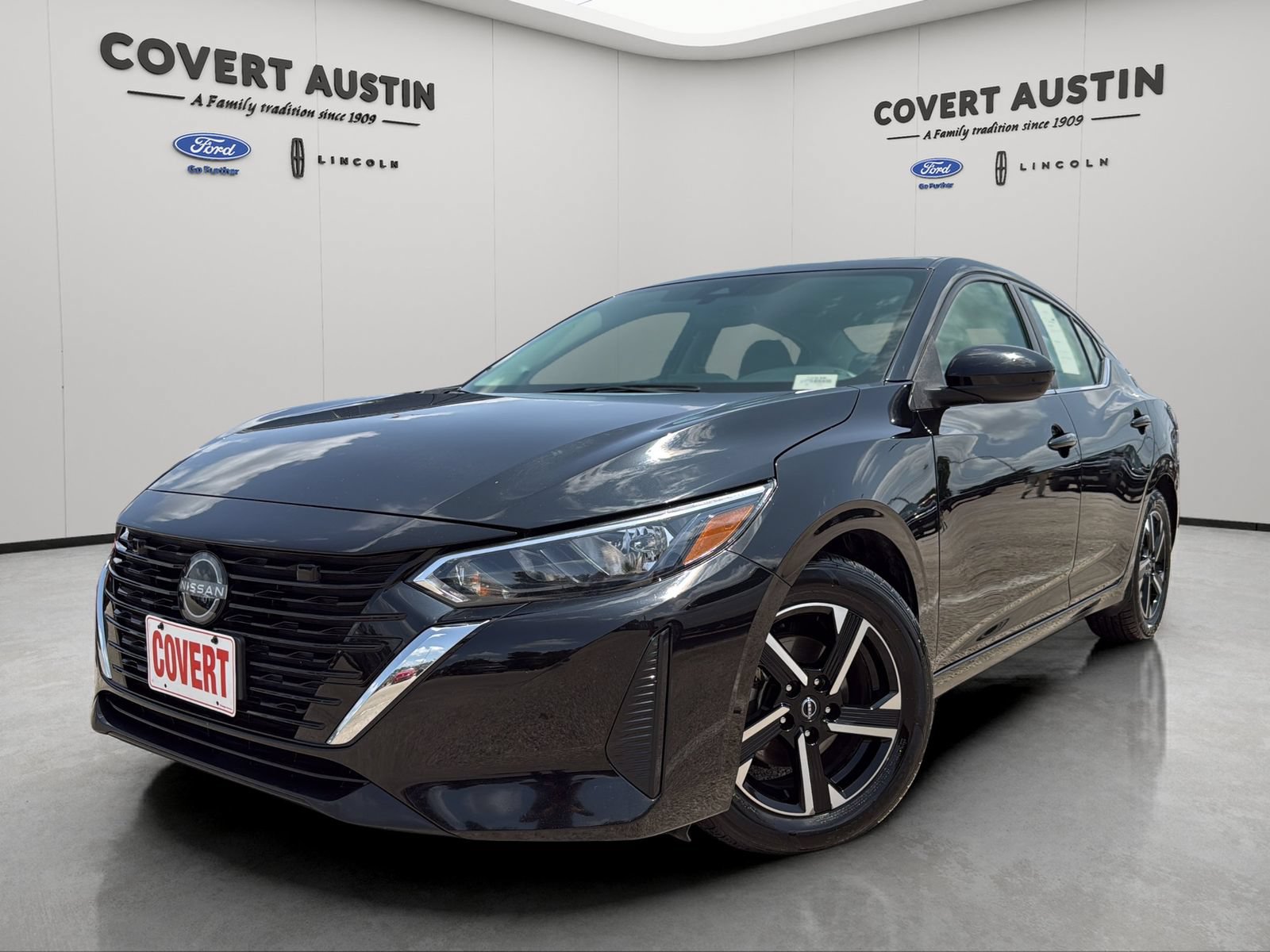 Used 2024 Nissan Sentra SV FWD image 1