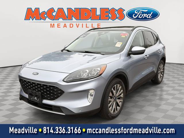 Certified 2022 Ford Escape Titanium w/ Class II Trailer Tow Package AWD/4WD image 1