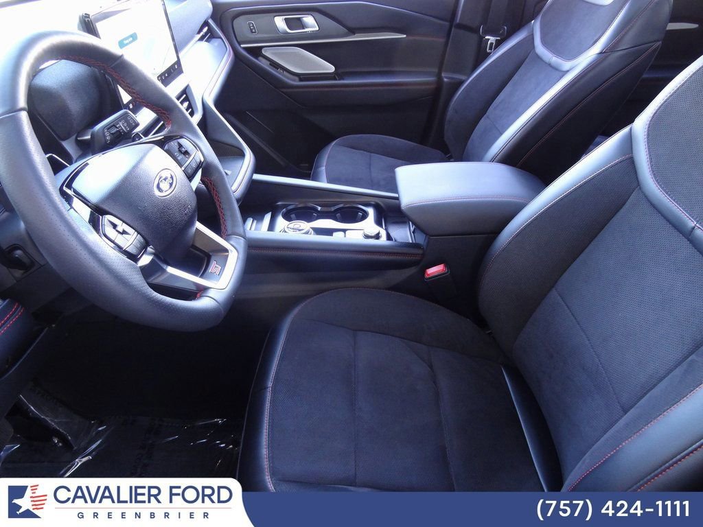 Certified 2025 Ford Explorer ST w/ Sun And Sound Package image 8