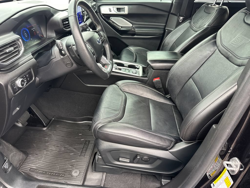 Certified 2023 Ford Explorer ST w/ Equipment Group 401A AWD/4WD image 9