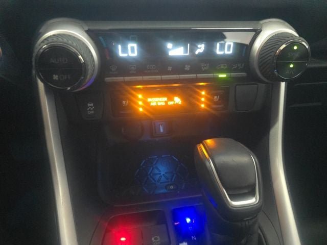 Used 2021 Toyota RAV4 Limited AWD/4WD image 22