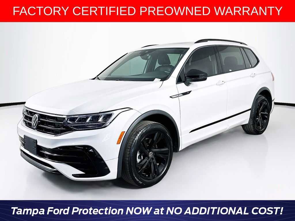Used 2024 Volkswagen Tiguan SE R-Line