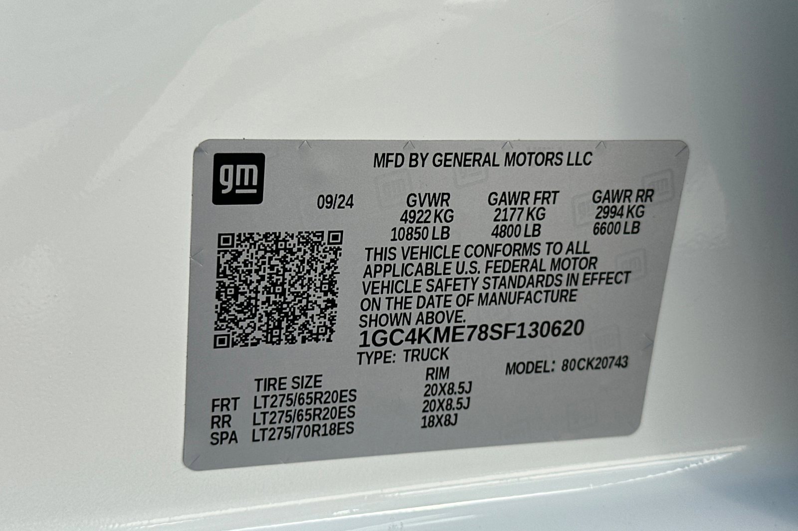 Used 2025 Chevrolet Silverado 2500 Custom w/ Custom Value Package image 27