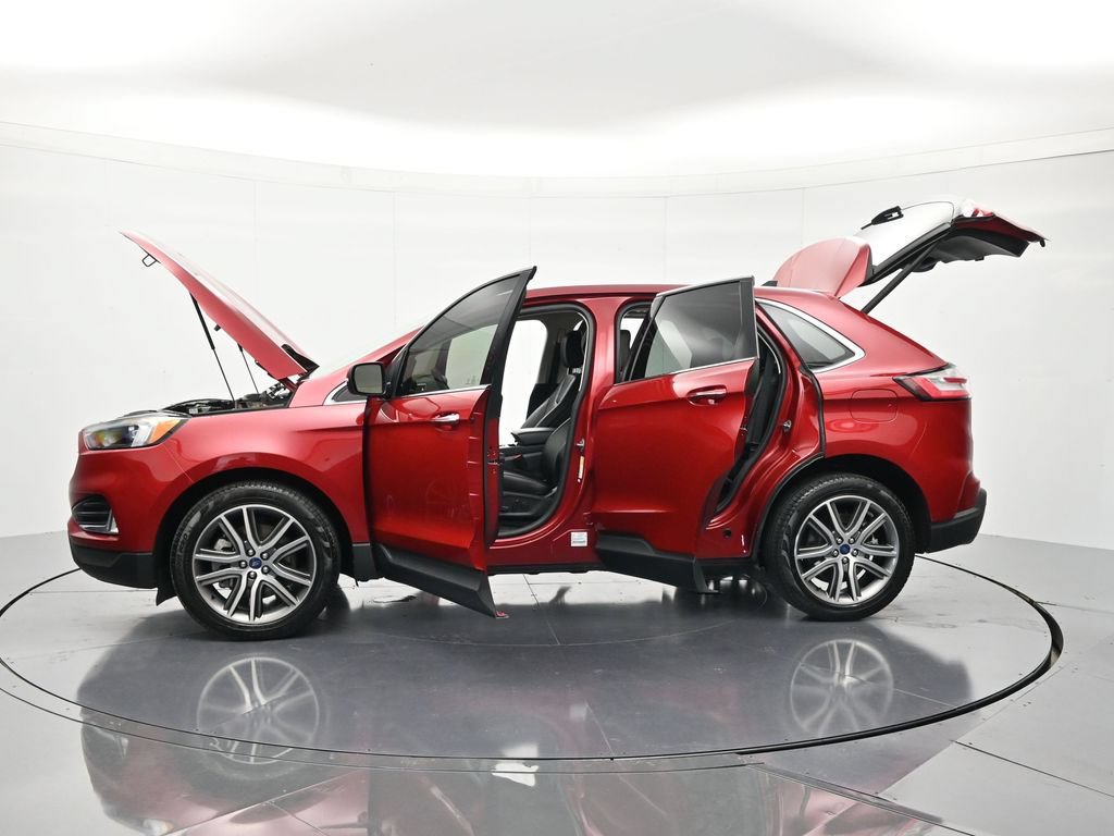 Certified 2022 Ford Edge Titanium AWD/4WD image 47