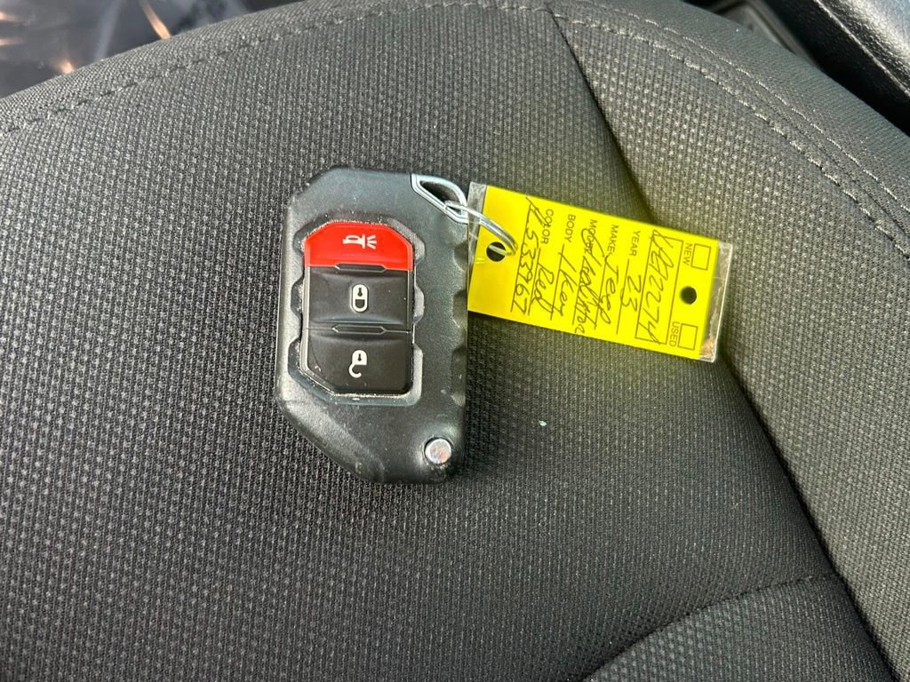 Used 2023 Jeep Gladiator Sport image 41