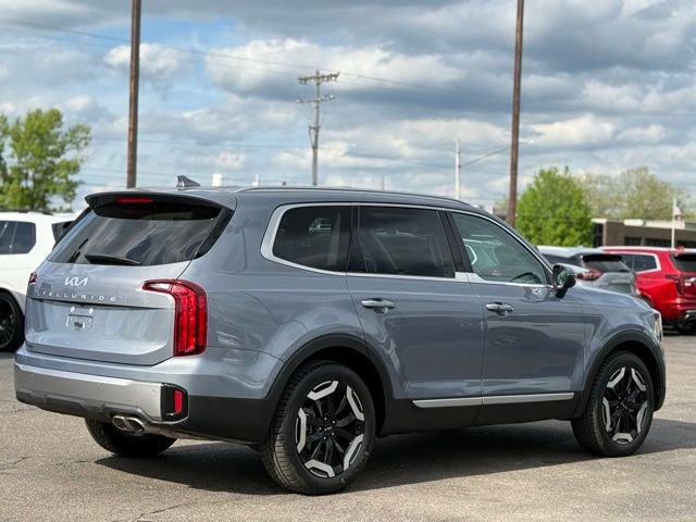 Used 2025 Kia Telluride S FWD image 37
