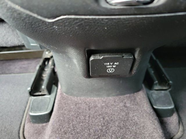 Used 2017 Jeep Cherokee High Altitude w/ Technology Group image 16