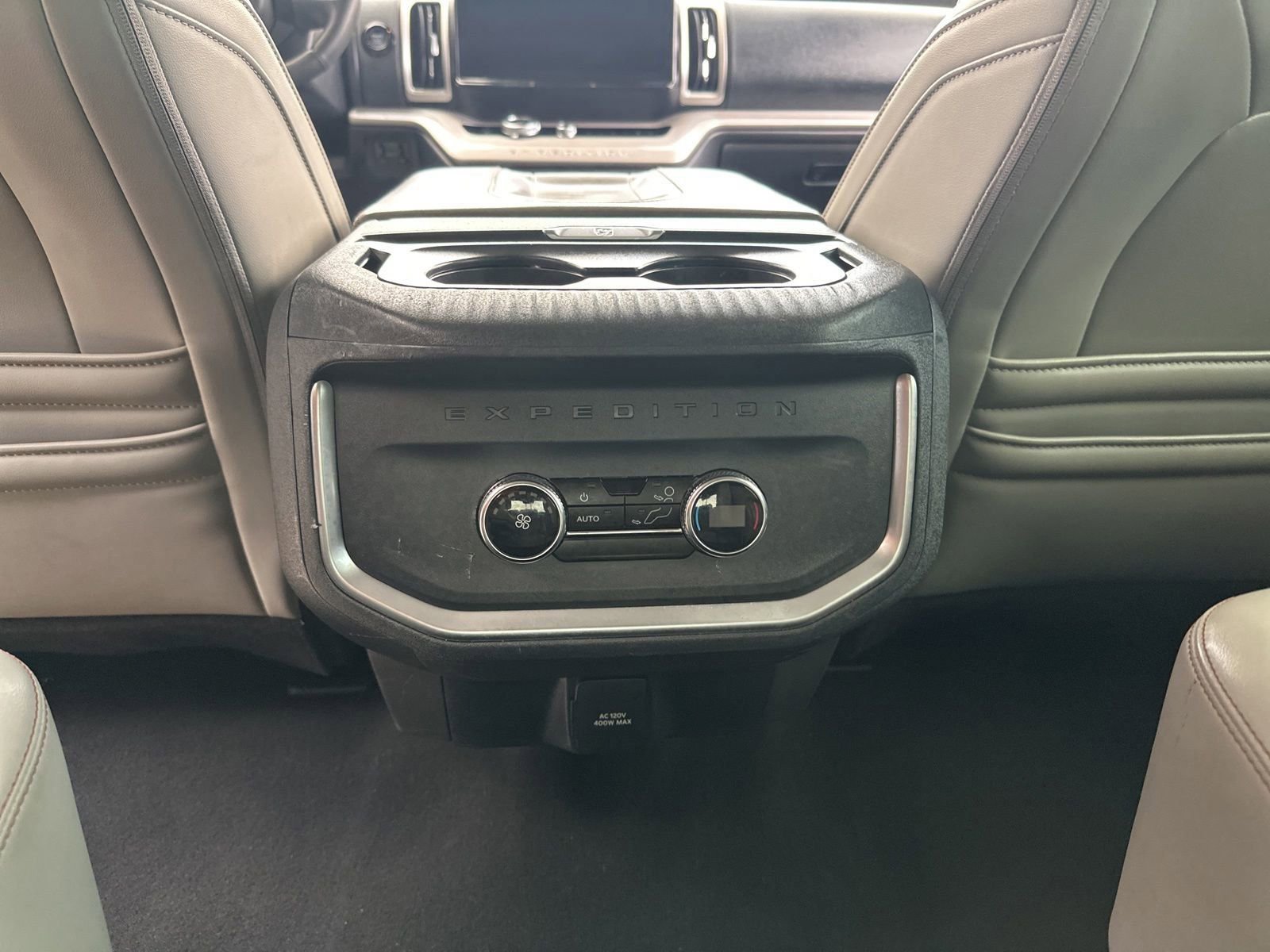 Certified 2025 Ford Expedition Active AWD/4WD image 15