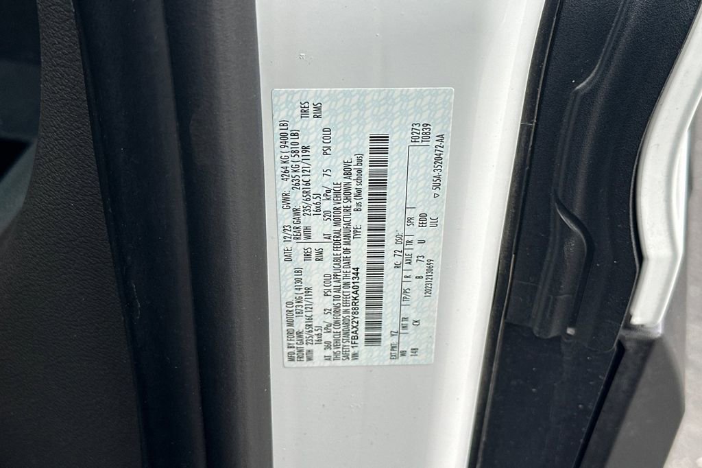 Certified 2024 Ford Transit 350 XLT RWD image 32
