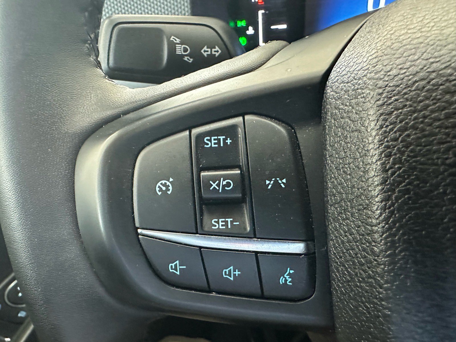 Certified 2024 Ford Ranger XLT w/ FX4 Off-Road Package AWD/4WD image 34