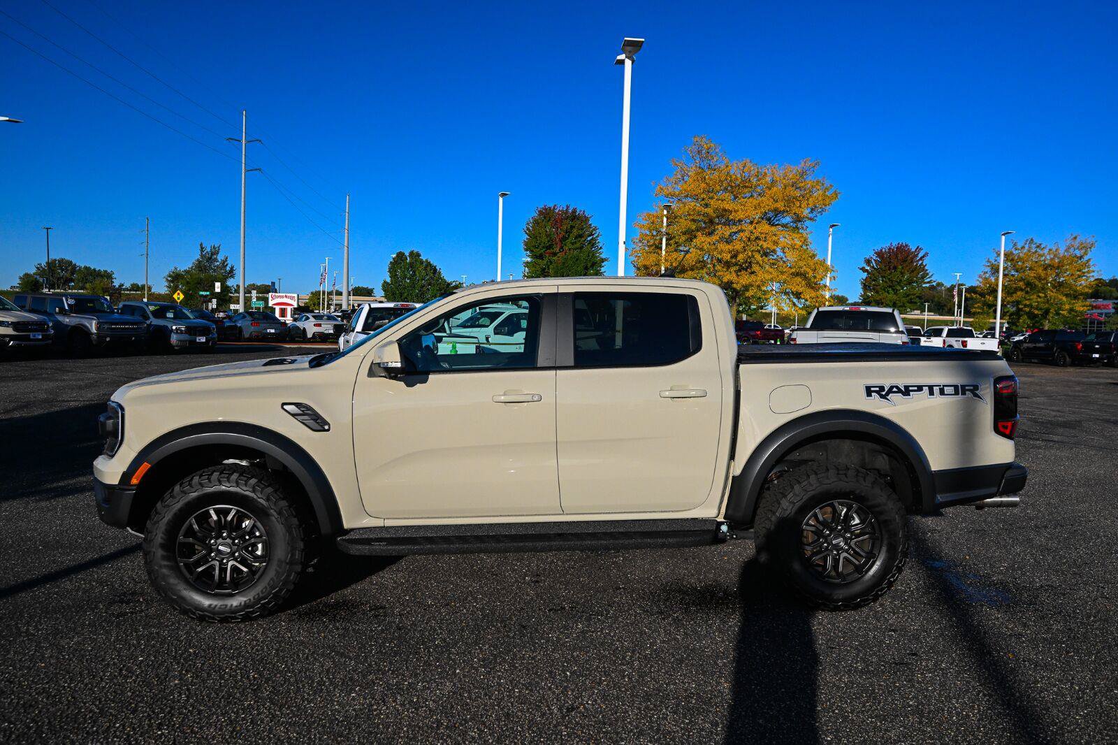 Certified 2025 Ford Ranger Raptor AWD/4WD image 8