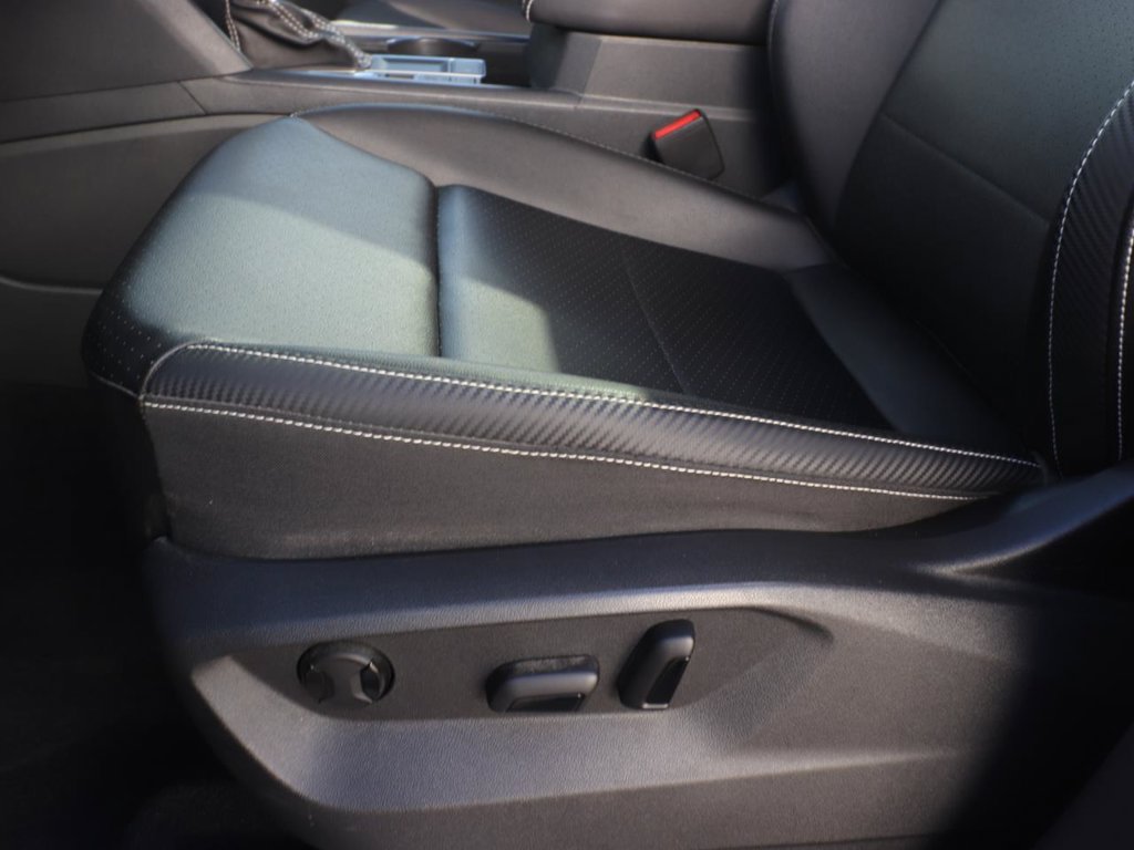Used 2023 Volkswagen Atlas Cross Sport SE w/ Panoramic Sunroof Package FWD image 19