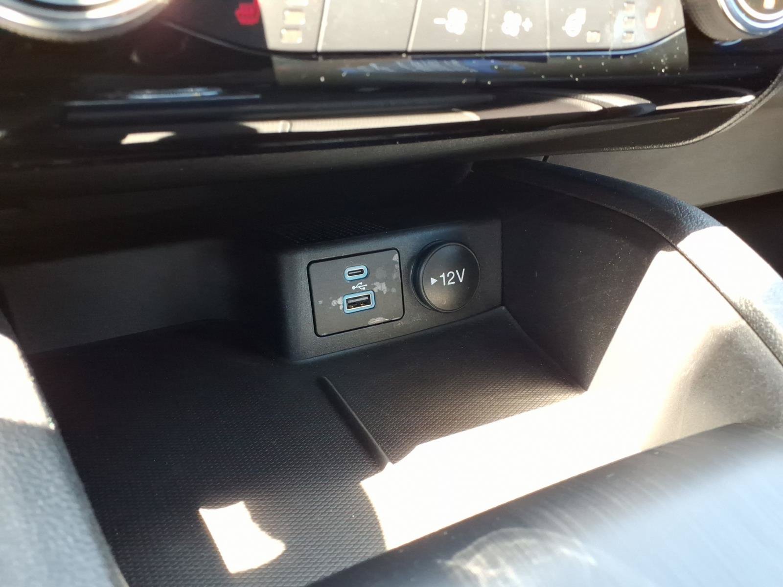 Certified 2022 Ford Escape SEL AWD/4WD image 19