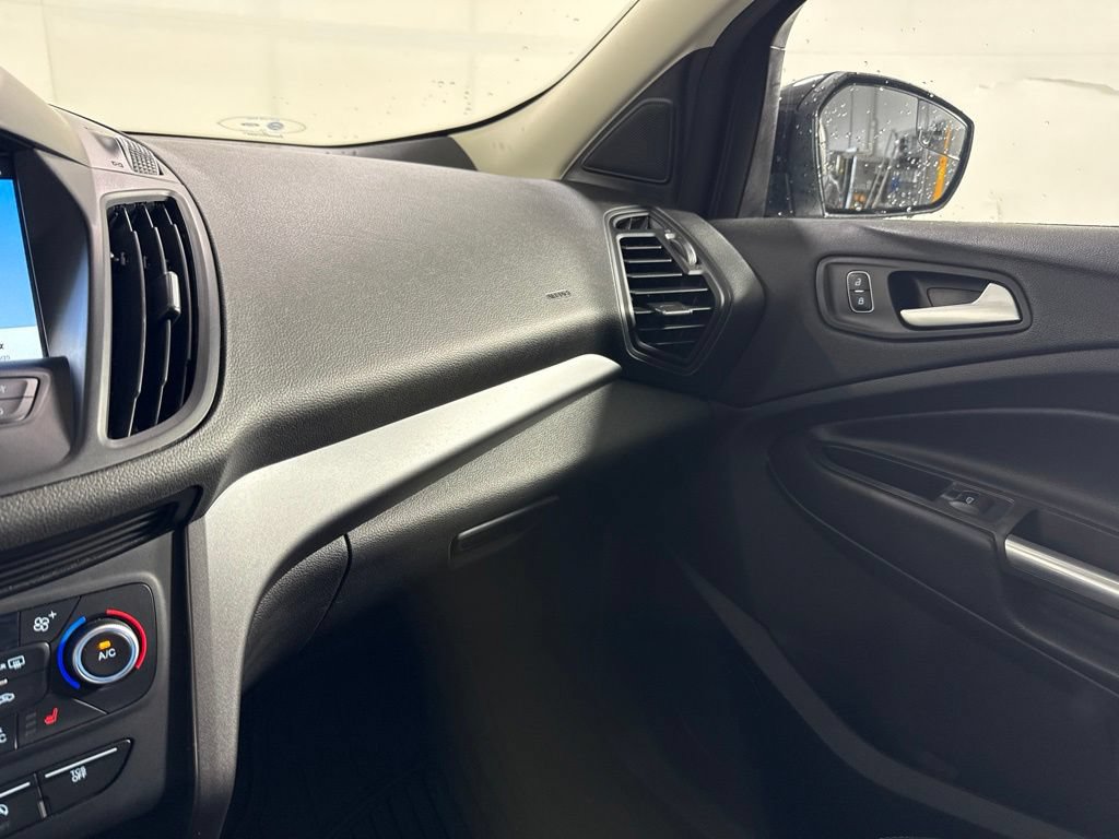 Certified 2019 Ford Escape SE FWD image 29