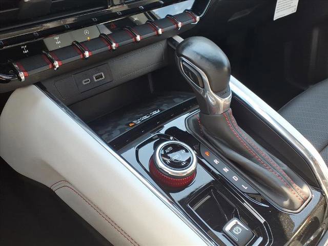 Used 2024 GMC Canyon AT4X image 17