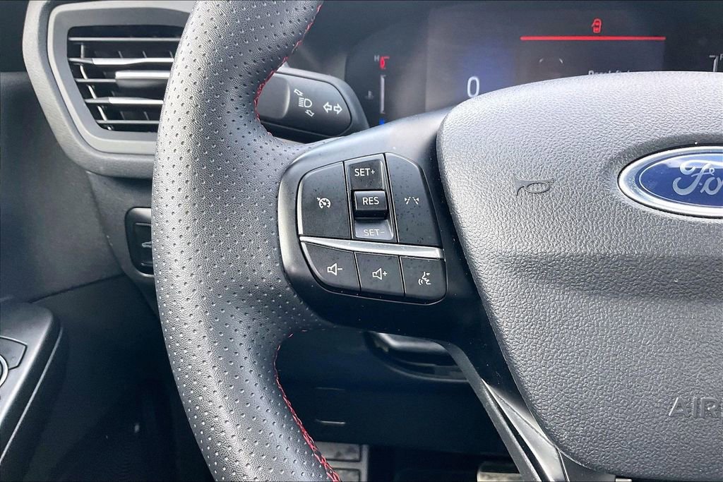 Certified 2024 Ford Escape ST-Line w/ Cold Weather Package image 10