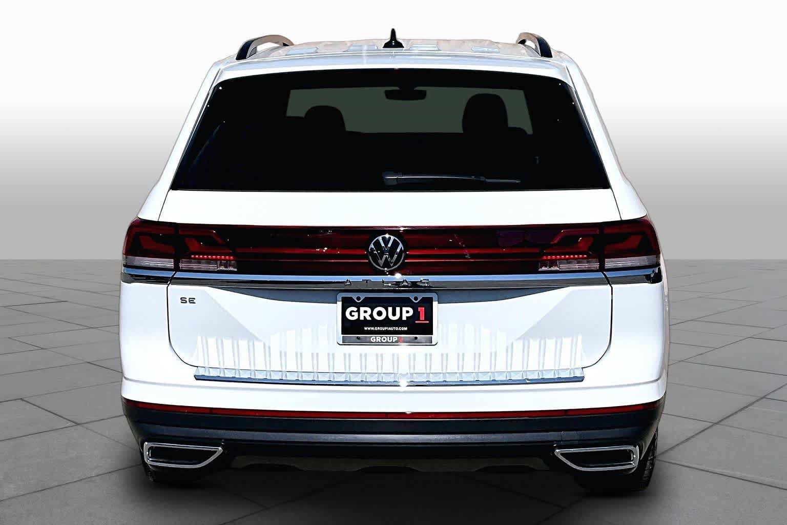 Used 2025 Volkswagen Atlas SE FWD image 5