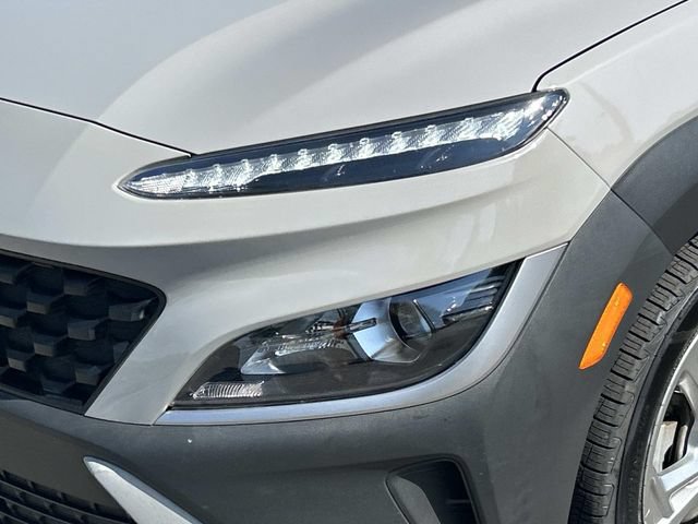 Used 2022 Hyundai Kona SEL w/ Convenience Package FWD image 9