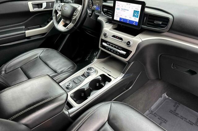 Certified 2023 Ford Explorer XLT w/ Equipment Group 202A image 15
