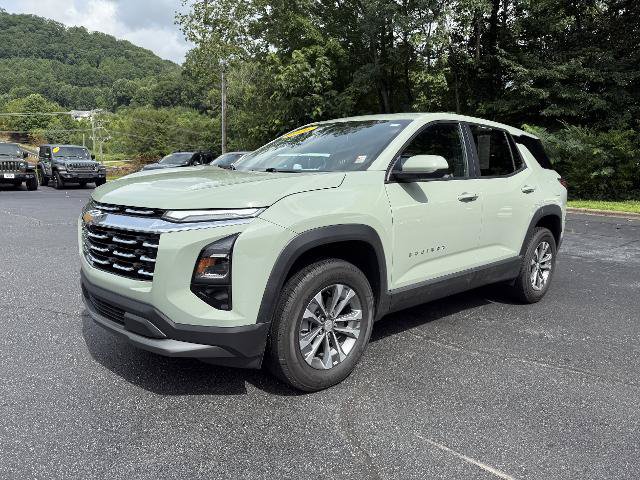 Used 2026 Chevrolet Equinox LT FWD image 1