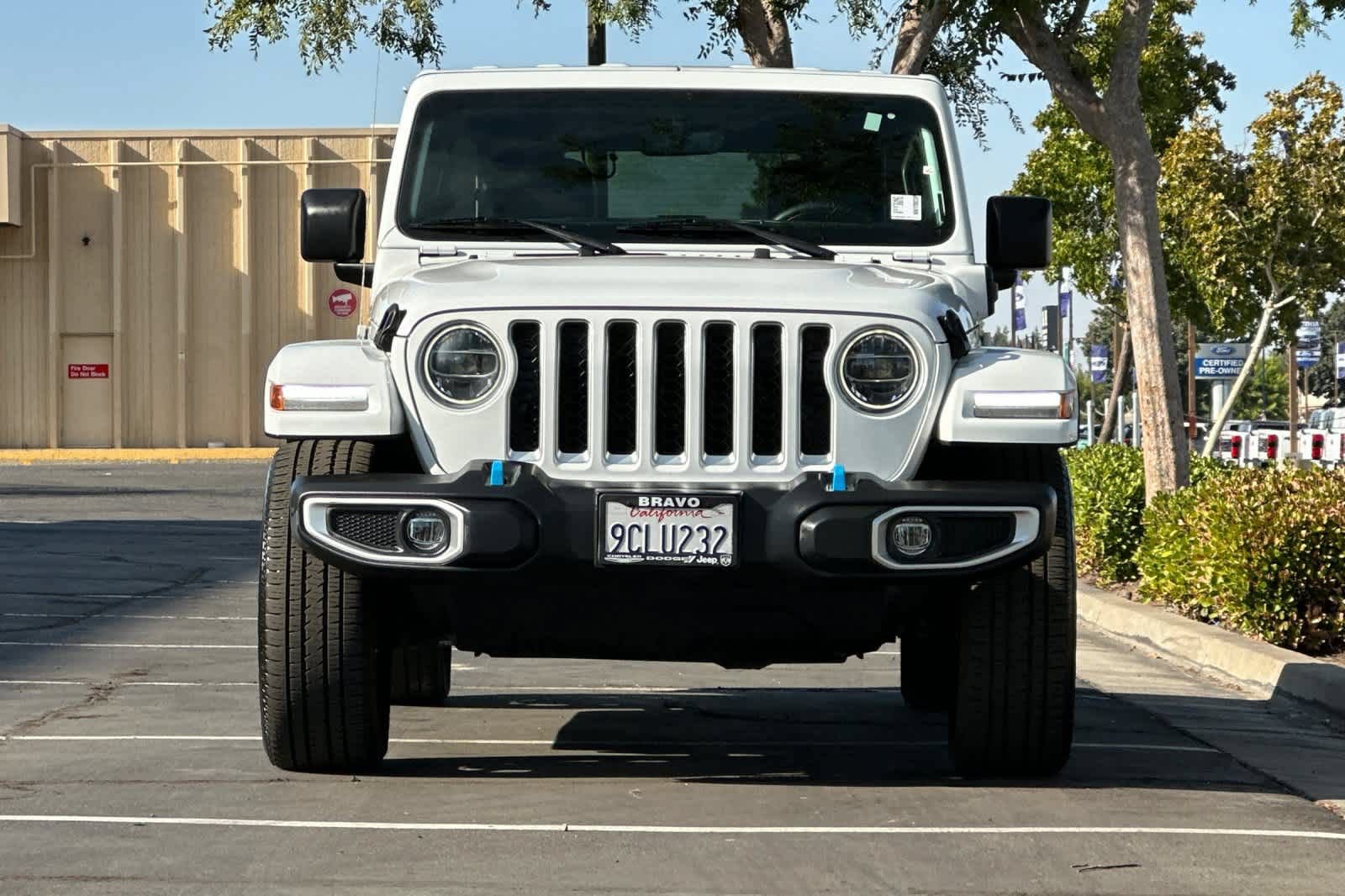 Used 2022 Jeep Wrangler Unlimited Sahara AWD/4WD image 11