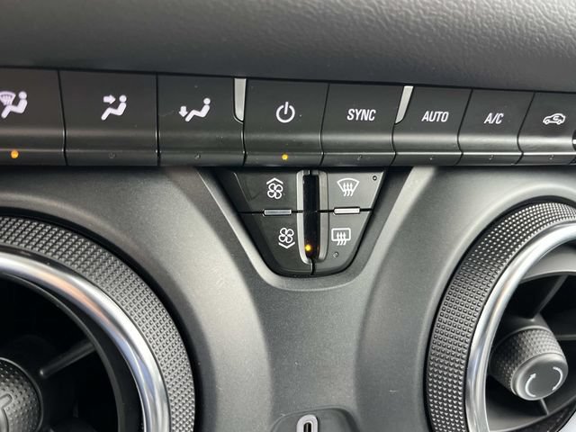 Used 2024 Chevrolet Blazer LT FWD image 36