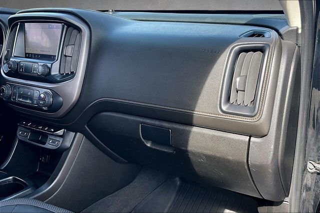 Used 2022 GMC Canyon AT4 w/ Trailering Package image 15