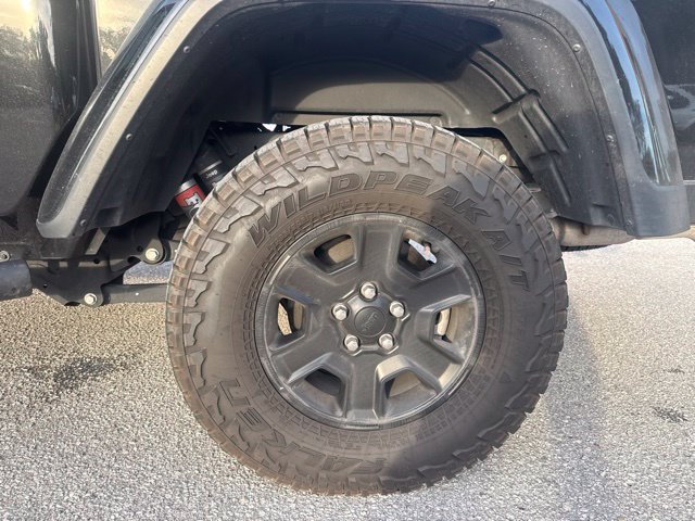 Used 2023 Jeep Gladiator Mojave w/ Trailer Tow Package AWD/4WD image 15