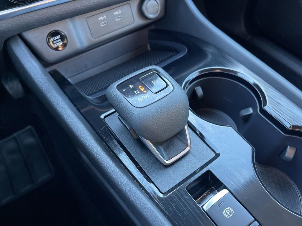 Used 2024 Nissan Rogue SV image 13