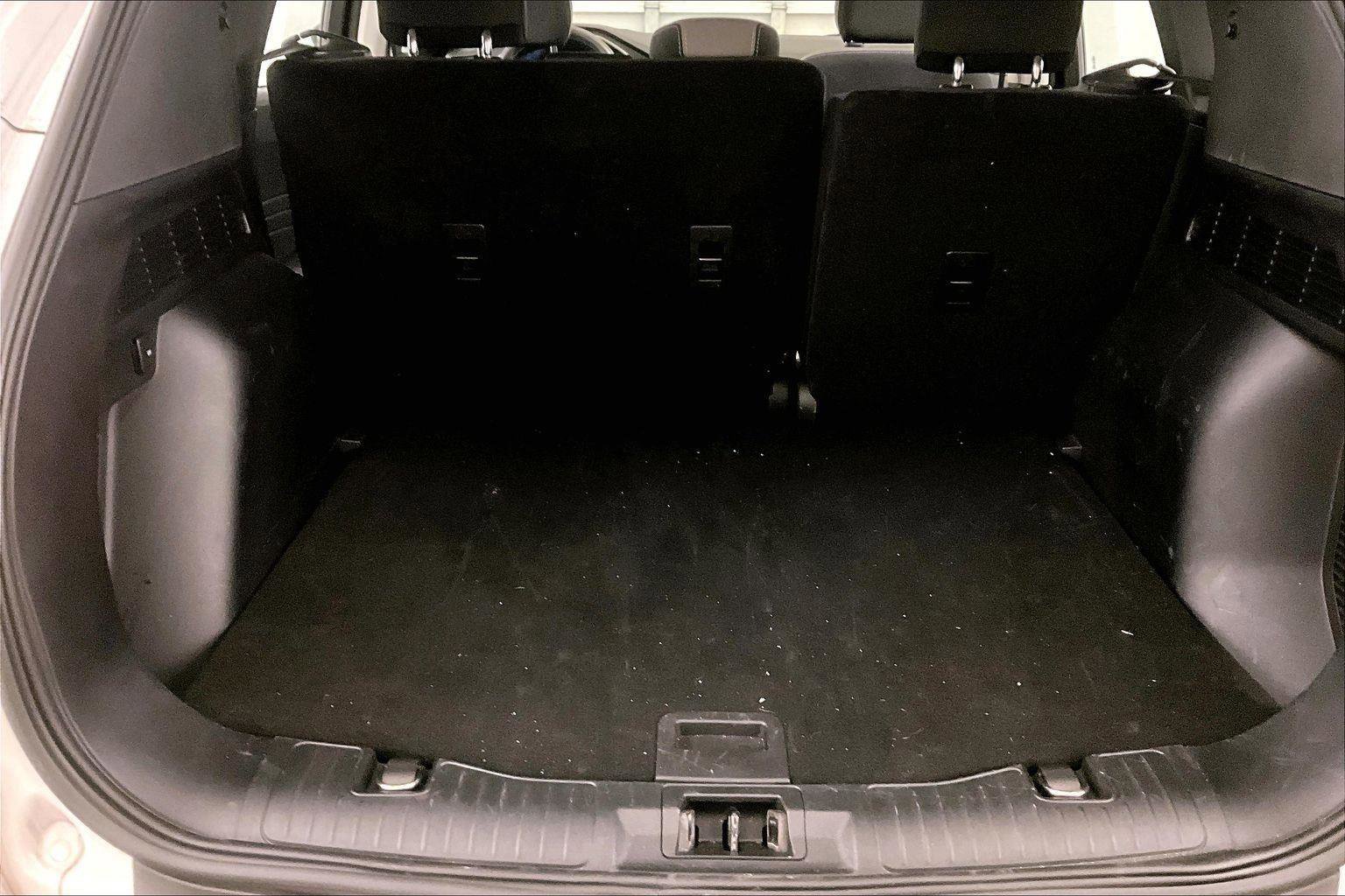 Certified 2022 Ford Escape S image 33