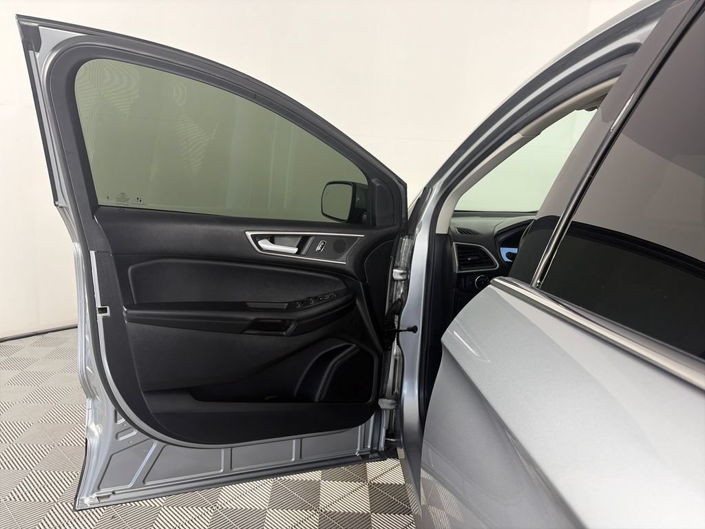 Certified 2023 Ford Edge SEL AWD/4WD image 10