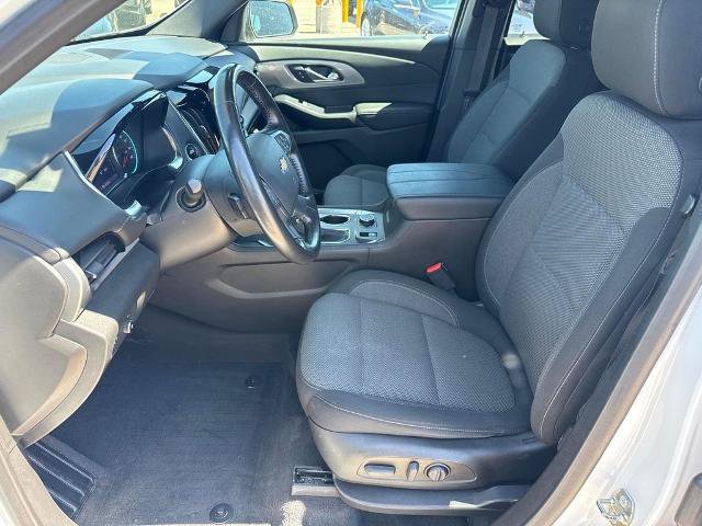 Used 2022 Chevrolet Traverse LT FWD image 8