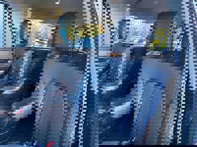 Certified 2019 Ford Expedition Max Platinum image 32