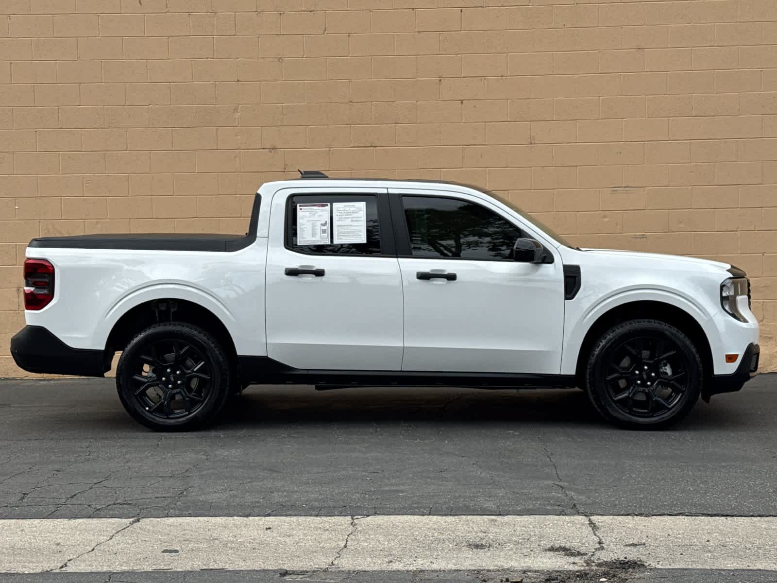 Certified 2025 Ford Maverick XLT w/ XLT Luxury Package AWD/4WD image 8